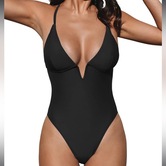CUPSHE Black Deep V Neck Crisscross Back Adjustable Straps Swimsuit Bathing Suit - Picture 1 of 11